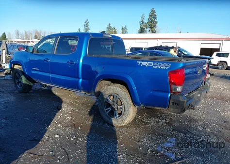 2017 Toyota Tacoma Trd Sport z USA, uszkodzony, nr VIN 3TMDZ5BN7HM029792